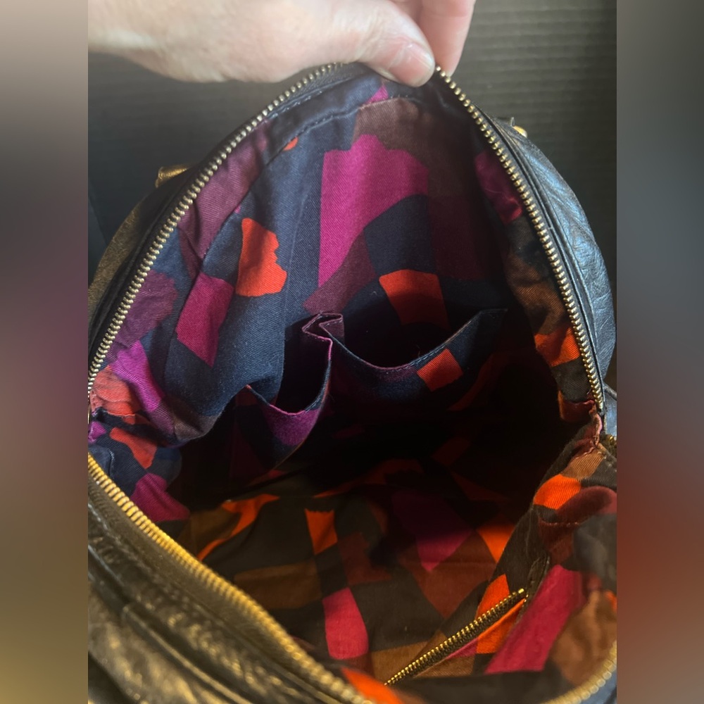 Marc By Marc Jacob’s leather purse. Like new - Picture 3 of 11